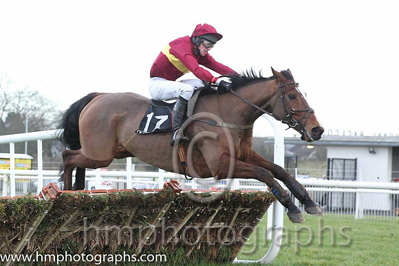 02 Luddsdenene & T Dowling - 2nd (17, maroon, yellow hoop ) - CU2D0036-38