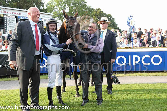 01 Fiesolana and W J Lee - - 01st (1 ,dark Blue, light blue cross sashes ) Trainer - W McCreery