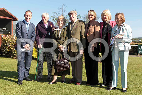 Richard Dunwoody, Richard's mother (3rd from left) and friends - CU2D4796-e
