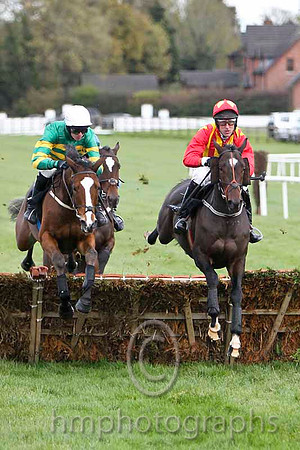 Stocktons Wing & M P Walsh - Winner (4, emerald green & orange hoops) &  Hurricane Ridge & R M Power - 5th (2,red & yellow stripes ) - FT8E7545-eb