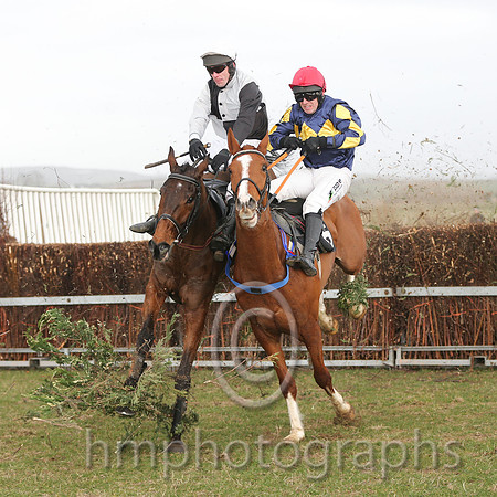 07th UR Ballycross ( 2 )  Derek O'Connor - Trainer: Colin S McKeever - black  white qtrd   &  01st Bidasse ( 6 )  B O'Neill - Trainer: Colin Bowe - green, red and green stripes sleeves