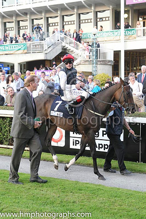 06 Stay De Night and P J Smullen - - 06th (7 ,black , white sleeves ) Trainer - D K Weld