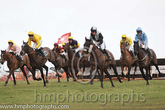 07 Belmount & Derek O'Connor - Fell (2, black & white qtrd) - FT8E3272-23