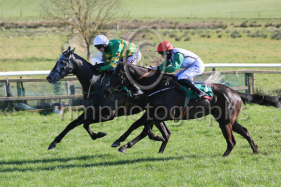 01st Pure Genius and M P Walsh ( 4 , orange  and green hoops ) Trainer - T M Walsh , Owner - John P McManus