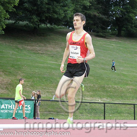 Senior Men 800m B - FT8E9885-2