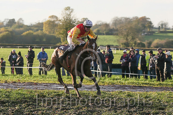 01st KRAKEN TALE and C Hughes ( 6 , RED,yellow sash; yellow sleeves; white cap ) Trainer: C.A. McBratney,, Owner : H Syndicate Family