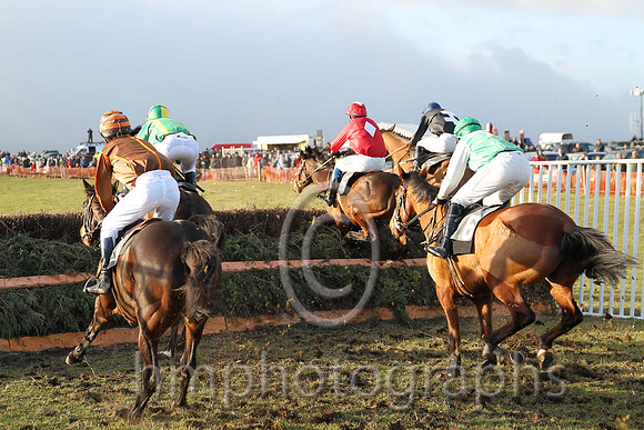 01 Oscar Day (6)  J J Codd - Trainer : Peter Maher, Green, white star