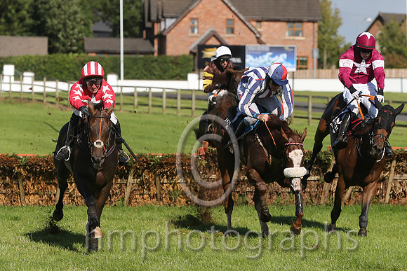 01st Lake Champlain ( 5 , red,white star ) and R.M. Power - Trainer : Mrs John Harrington - Owner : Blessingndisguise Partnership