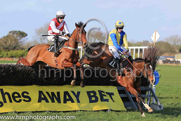 01st HOLYMACAPONY and S Cavanagh ( 17 , RED,white sash; white sleeves; white cap ) Trainer: C.W.J. Farrell,, Owner : George R. Williams
