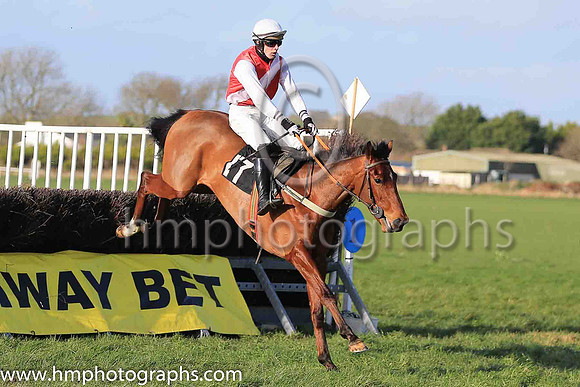 01st HOLYMACAPONY and S Cavanagh ( 17 , RED,white sash; white sleeves; white cap ) Trainer: C.W.J. Farrell,, Owner : George R. Williams