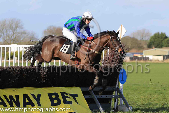 WEXFORD SAGE and N Gault ( 18 ,Antrim (H)- DARK BLUE  EMERALD GREEN STRIPES; dark blue sleeves; white cap ) Trainer: Ann Hunter,, Owner : Ann Hunter
