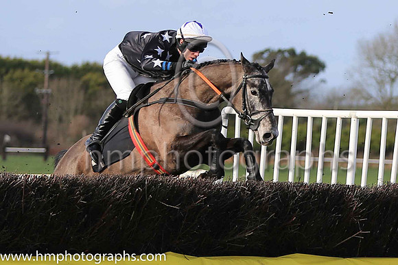 DIDGERIDEE and P G McGuigan ( 4 , BLACK,white stars; white cap,purple star ) Trainer: Clare L. Cannon,, Owner : G.N. Cannon