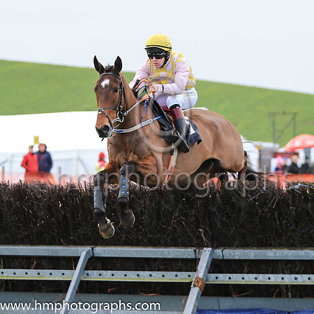 01st WILL CARVER and J G Gainford ( 5 , PINK  YELLOW CHECK; pink sleeves; yellow cap ) Trainer: Warren Ewing,, Owner : Warren Ewing