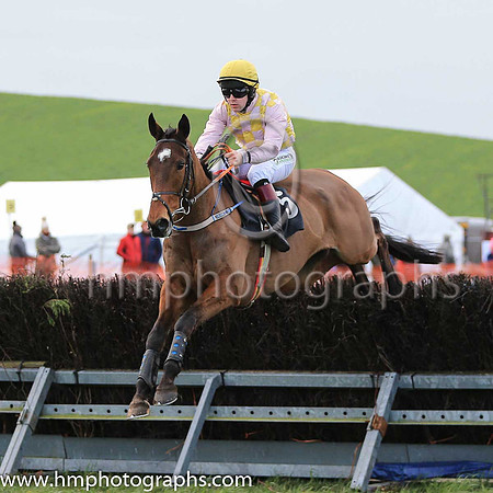 01st WILL CARVER and J G Gainford ( 5 , PINK  YELLOW CHECK; pink sleeves; yellow cap ) Trainer: Warren Ewing,, Owner : Warren Ewing