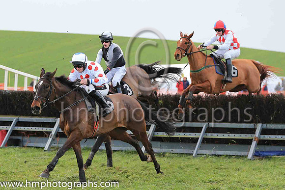 QUARRY LANE LAD and M J O'Hare ( 15 , EMERALD GREEN,white cross belts; emerald green sleeves; emerald green  white qtd cap ) Trainer: J.G. Cosgrave,, Owner : Peter Mackin