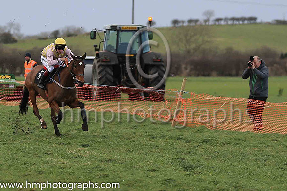 01st WILL CARVER and J G Gainford ( 5 , PINK  YELLOW CHECK; pink sleeves; yellow cap ) Trainer: Warren Ewing,, Owner : Warren Ewing