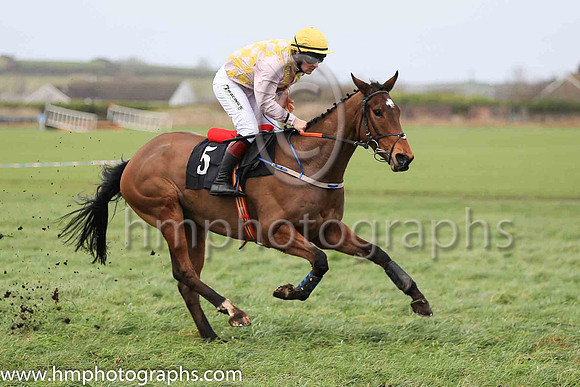 01st WILL CARVER and J G Gainford ( 5 , PINK  YELLOW CHECK; pink sleeves; yellow cap ) Trainer: Warren Ewing,, Owner : Warren Ewing
