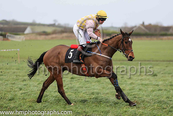 01st WILL CARVER and J G Gainford ( 5 , PINK  YELLOW CHECK; pink sleeves; yellow cap ) Trainer: Warren Ewing,, Owner : Warren Ewing