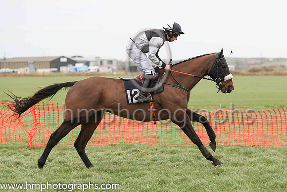 TYCOON PRINCE and S Connor ( 12 ,Antrim (H)- BLACK  WHITE QTD; black  white hlvd sleeves; white cap ) Trainer: Colin S. McKeever,, Owner : W.W. Dennison