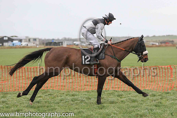 TYCOON PRINCE and S Connor ( 12 ,Antrim (H)- BLACK  WHITE QTD; black  white hlvd sleeves; white cap ) Trainer: Colin S. McKeever,, Owner : W.W. Dennison