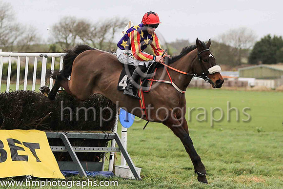 01st WINGED LEADER and B O'Neill ( 4 ,purple,yellow star;red and yellow striped sleeves;red cap ) Trainer: D.M. Christie,, Owner : S.J. Hegarty