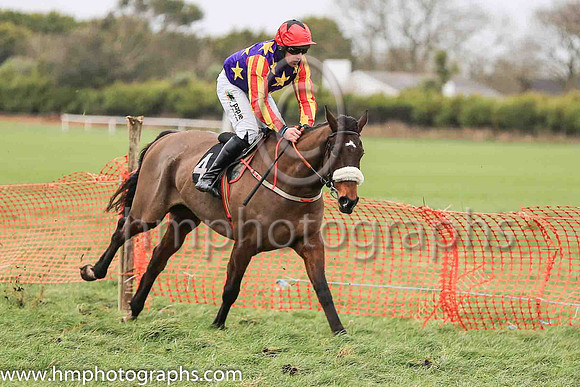 01st WINGED LEADER and B O'Neill ( 4 ,purple,yellow star;red and yellow striped sleeves;red cap ) Trainer: D.M. Christie,, Owner : S.J. Hegarty