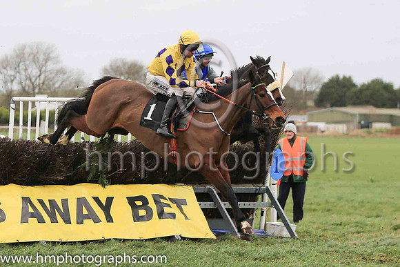 01st MT LEINSTER GOLD and B O'Neill ( 1 , YELLOW,purple triple diamond; yellow,purple diamonds sleeves  purple diamond sleeves; yellow cap ) Trainer: Colin Bowe,, Owner : Anthony Kearns