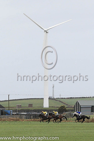 Despite the windy conditionsat the North Down Hunt Club P2P at Kirkistown the widsmill continued to turn