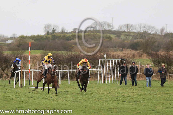 01st MT LEINSTER GOLD and B O'Neill ( 1 , YELLOW,purple triple diamond; yellow,purple diamonds sleeves  purple diamond sleeves; yellow cap ) Trainer: Colin Bowe,, Owner : Anthony Kearns