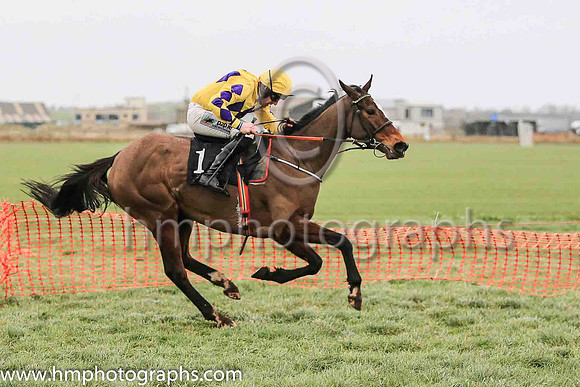 01st MT LEINSTER GOLD and B O'Neill ( 1 , YELLOW,purple triple diamond; yellow,purple diamonds sleeves  purple diamond sleeves; yellow cap ) Trainer: Colin Bowe,, Owner : Anthony Kearns