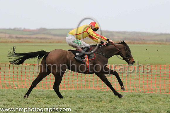 02nd DOUBLE SMART and D G Lavery ( 3 , YELLOW,red seams; yellow sleeves,red diabolo; yellow  red qtd cap ) Trainer: Patrick Eugene Turley,, Owner : Andrew S. Pearson