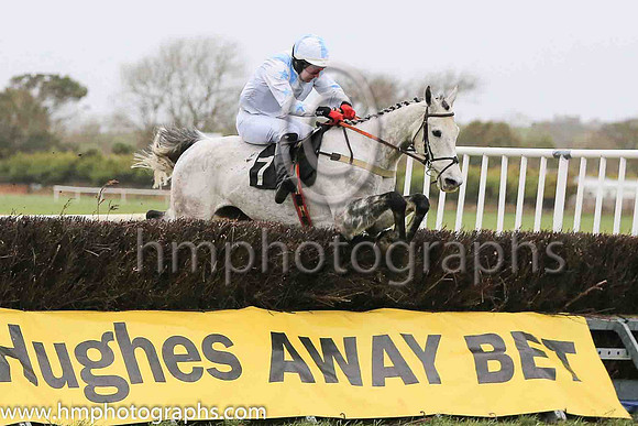 01st DENTO DES OBEAUX (FR) and Ross McLeigh ( 7 , WHITE,sky blue epaulettes; white sleeves,sky blue stars; white  sky blue qtd cap ) Trainer: C.A. McBratney,, Owner : Liam Gibney