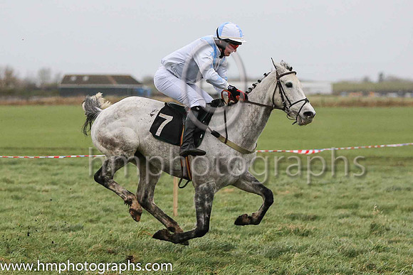 01st DENTO DES OBEAUX (FR) and Ross McLeigh ( 7 , WHITE,sky blue epaulettes; white sleeves,sky blue stars; white  sky blue qtd cap ) Trainer: C.A. McBratney,, Owner : Liam Gibney