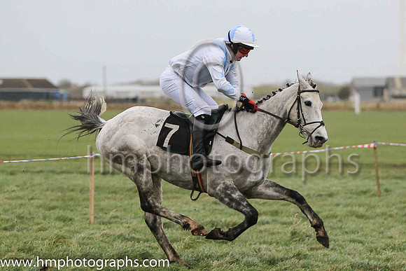 01st DENTO DES OBEAUX (FR) and Ross McLeigh ( 7 , WHITE,sky blue epaulettes; white sleeves,sky blue stars; white  sky blue qtd cap ) Trainer: C.A. McBratney,, Owner : Liam Gibney