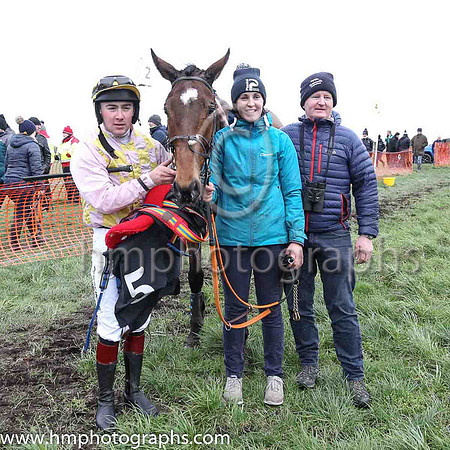 01st WILL CARVER and J G Gainford ( 5 , PINK  YELLOW CHECK; pink sleeves; yellow cap ) Trainer: Warren Ewing,, Owner : Warren Ewing