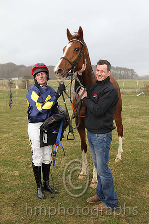 01st Bidasse ( 6 )  B O'Neill - Trainer: Colin Bowe - green, red and green stripes sleeves
