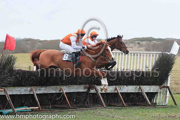 01st GREENROCK ABBEY and L J Murphy ( 8 , ORANGE,white epaulettes; white sleeves; orange cap,white star ) Trainer: Denis Paul Murphy,, Owner : Denis Paul Murphy
