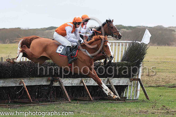 01st GREENROCK ABBEY and L J Murphy ( 8 , ORANGE,white epaulettes; white sleeves; orange cap,white star ) Trainer: Denis Paul Murphy,, Owner : Denis Paul Murphy