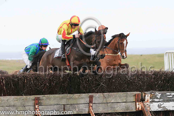 01st DOUBLE SMART and D G Lavery ( 4 , YELLOW,red seams; yellow sleeves,red diabolo; yellow  red qtd cap ) Trainer: Patrick Eugene Turley,, Owner : Andrew S. Pearson