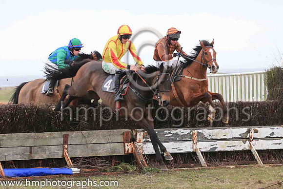 01st DOUBLE SMART and D G Lavery ( 4 , YELLOW,red seams; yellow sleeves,red diabolo; yellow  red qtd cap ) Trainer: Patrick Eugene Turley,, Owner : Andrew S. Pearson