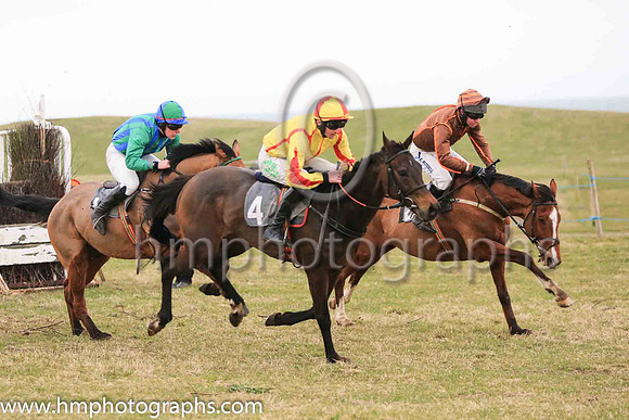 01st DOUBLE SMART and D G Lavery ( 4 , YELLOW,red seams; yellow sleeves,red diabolo; yellow  red qtd cap ) Trainer: Patrick Eugene Turley,, Owner : Andrew S. Pearson