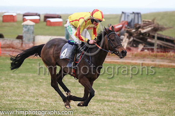 01st DOUBLE SMART and D G Lavery ( 4 , YELLOW,red seams; yellow sleeves,red diabolo; yellow  red qtd cap ) Trainer: Patrick Eugene Turley,, Owner : Andrew S. Pearson
