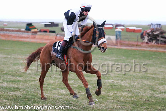 01st TARDREE and P G McGuigan ( 15 ,Antrim (H) - BLACK  WHITE QTD; black  white hlvd sleeves; white cap ) Trainer: Colin S. McKeever,, Owner : W.W. Dennison