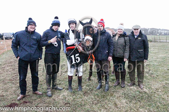 01st TARDREE and P G McGuigan ( 15 ,Antrim (H) - BLACK  WHITE QTD; black  white hlvd sleeves; white cap ) Trainer: Colin S. McKeever,, Owner : W.W. Dennison