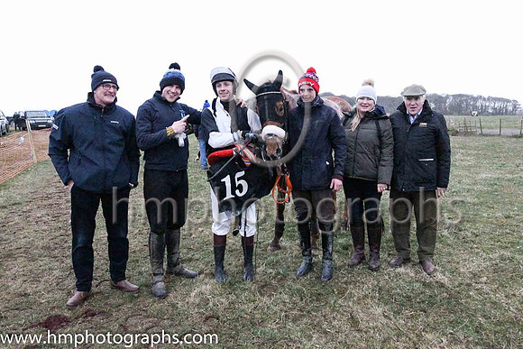 01st TARDREE and P G McGuigan ( 15 ,Antrim (H) - BLACK  WHITE QTD; black  white hlvd sleeves; white cap ) Trainer: Colin S. McKeever,, Owner : W.W. Dennison