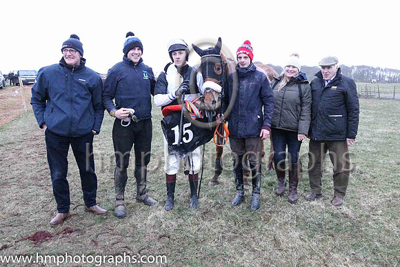 01st TARDREE and P G McGuigan ( 15 ,Antrim (H) - BLACK  WHITE QTD; black  white hlvd sleeves; white cap ) Trainer: Colin S. McKeever,, Owner : W.W. Dennison