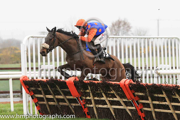 01st Wingin A Prayer and R M Power ( 12 , royal blue, orange spots ) Trainer - Mrs J Harrington , Owner - Rainbow Gems Syndicate