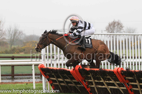 08th The Miser and Mr N Gault 7 ( 11 , black  white hoops ) Trainer - W J Bryson , Owner - John Bryson