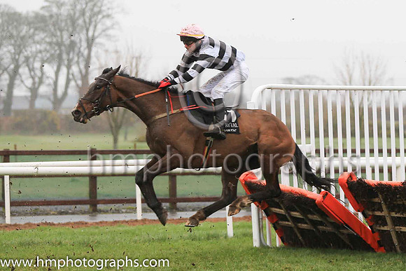 08th The Miser and Mr N Gault 7 ( 11 , black  white hoops ) Trainer - W J Bryson , Owner - John Bryson