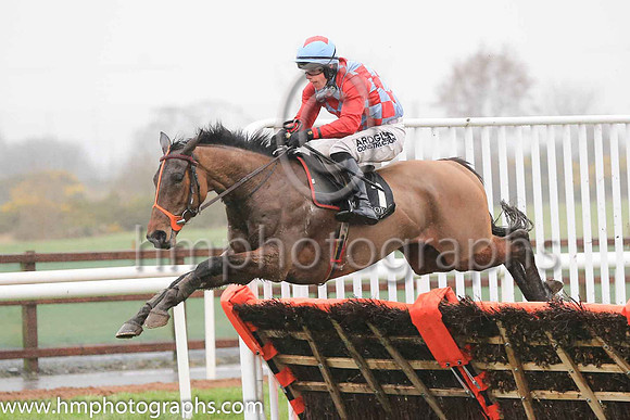 01st Groody Rover and B Hayes ( 1 , red and blue diamonds ) Trainer - P Fenton , Owner - Ms Patricia Hogan